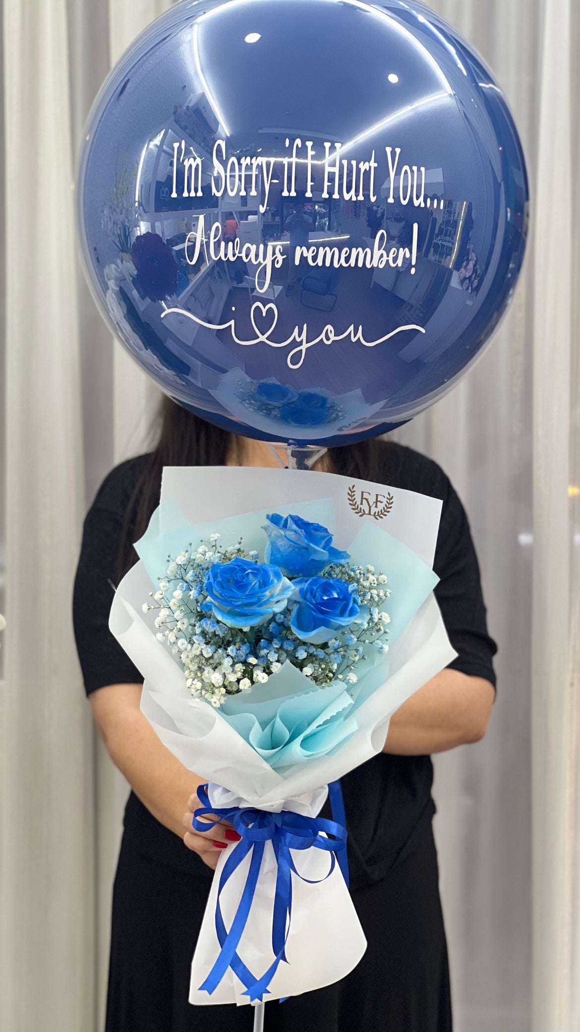 Teddy Bear 40cm with Bouquet of 3Red Roses (QAR.130)