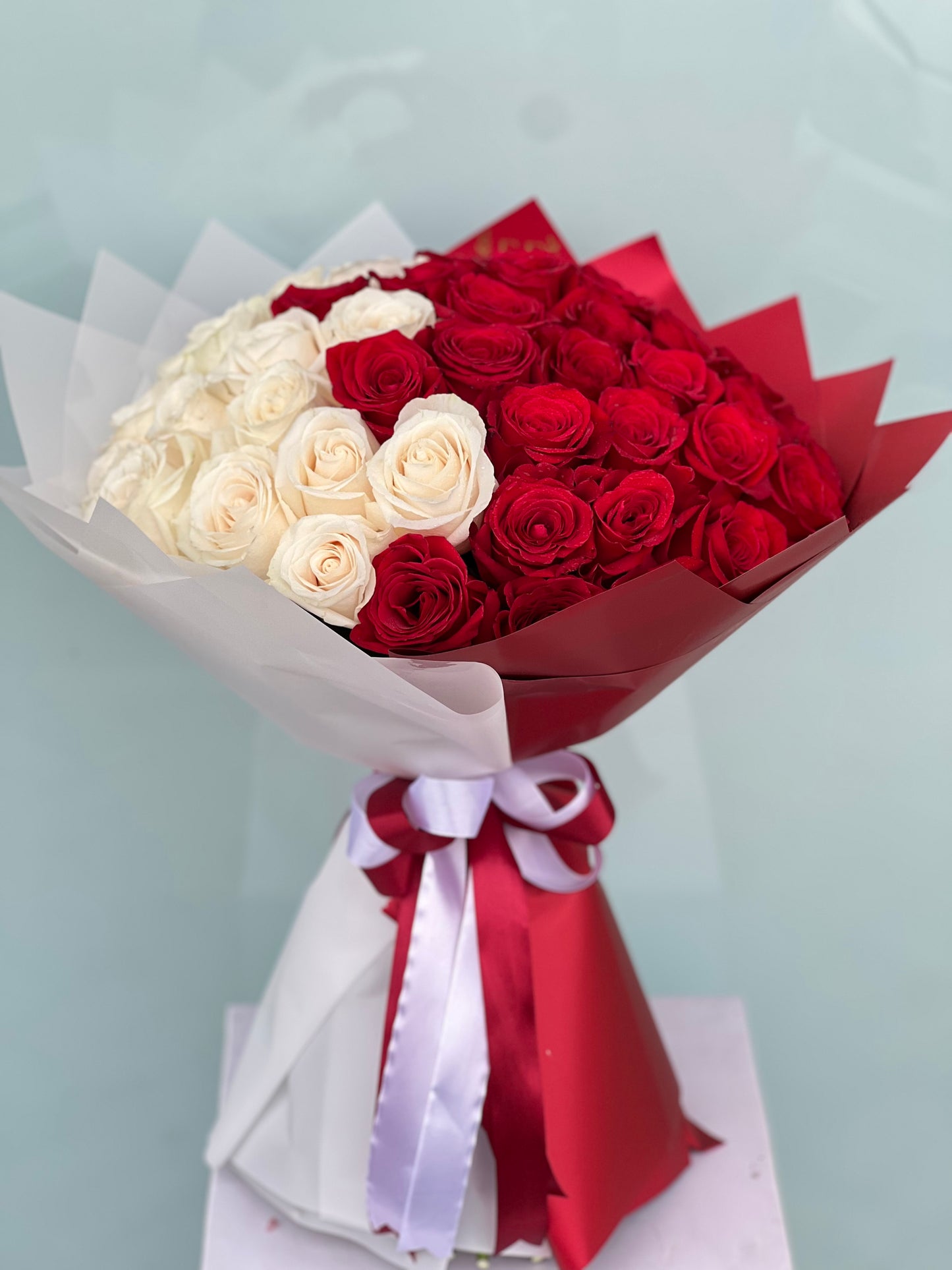 FYF-QND-1215B RED AND WHITE ROSES